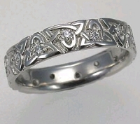 14kt Celtic Wedding Band "Triangle Knot"