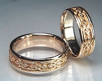 14KY Tamara Knot Band