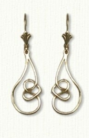 14KY Heart Knot Earring